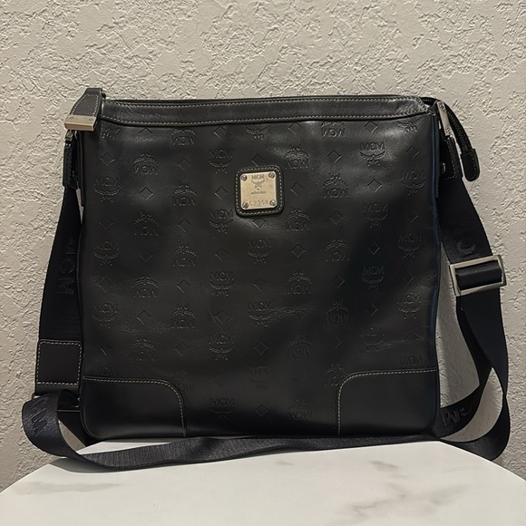 MCM Messenger Crossbody Bag Unisex Patent Monogram - Picture 1 of 15